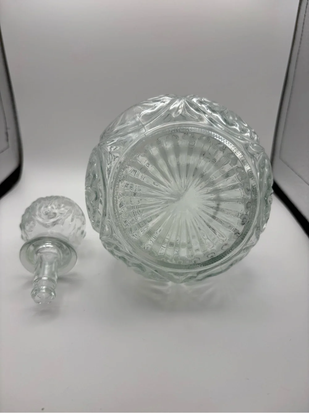 Vintage Anchor Hocking Decanter with Stopper Starburst Pattern Glass